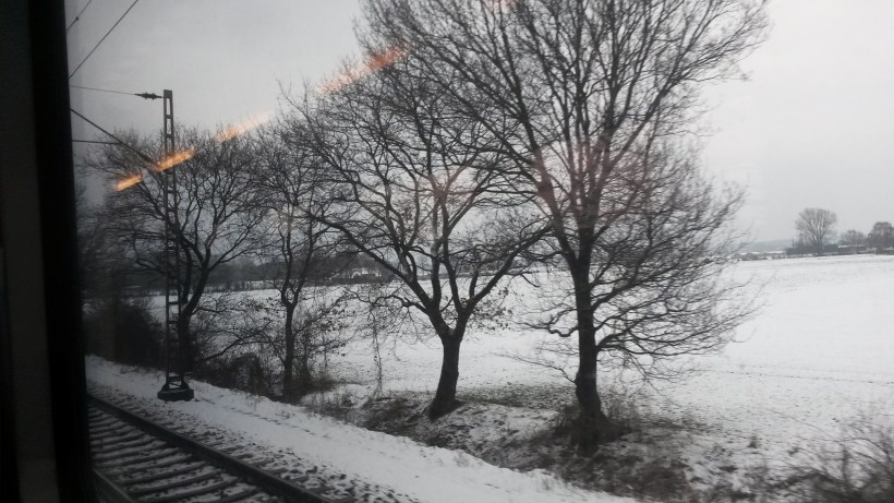 Zugfahrt Norddeutschland Schnee